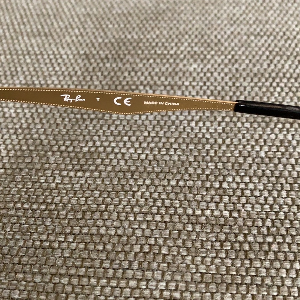 Ray-Ban sunglasses - Picture 6 of 11